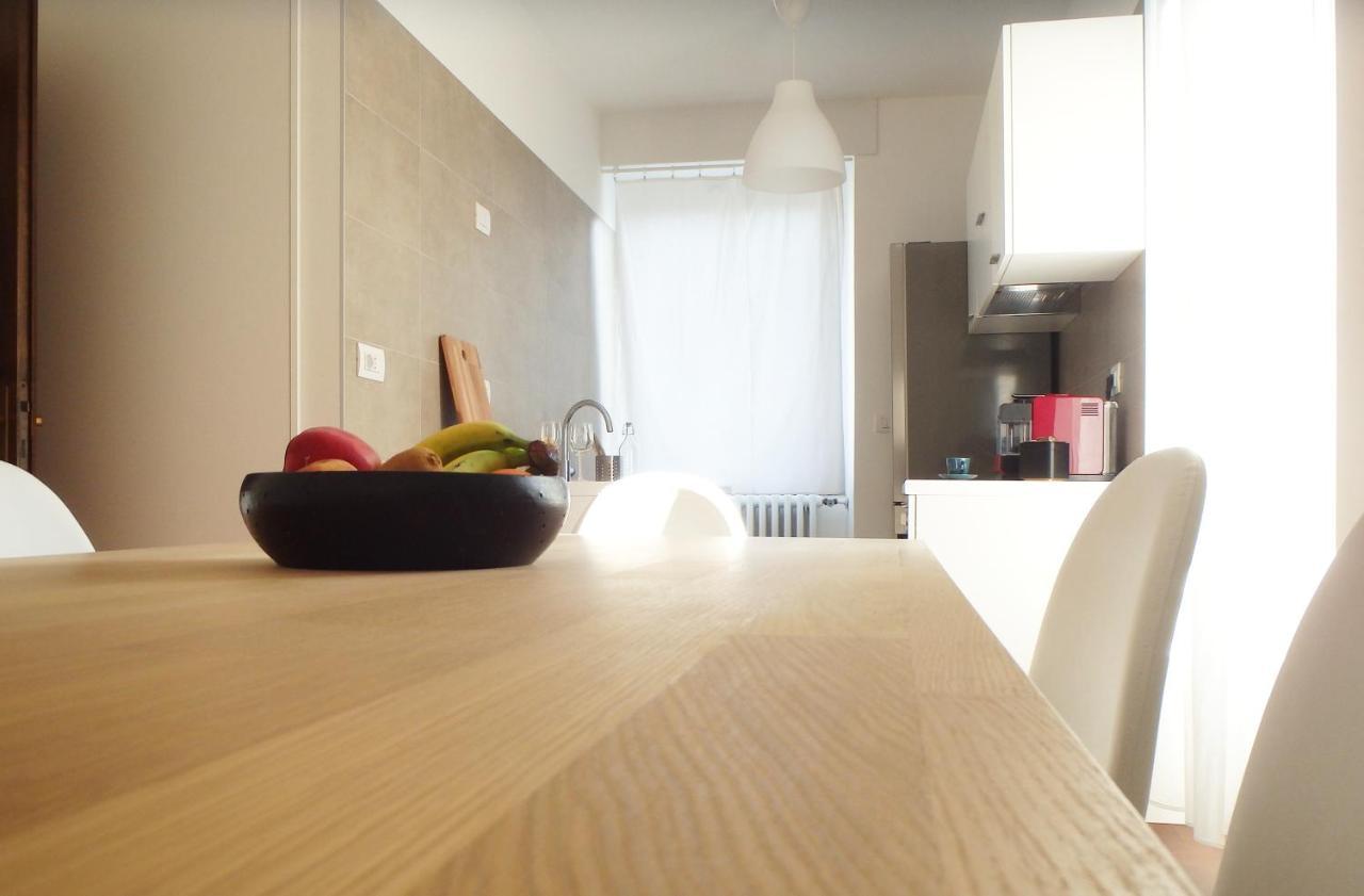 Casa Nina Apartment Sondrio Bagian luar foto