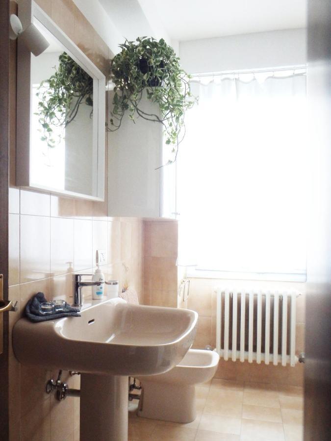 Casa Nina Apartment Sondrio Bagian luar foto